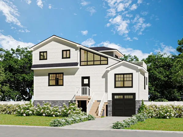 68 Ann Drive, Freeport, NY 11520
