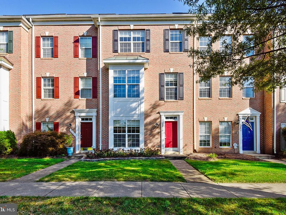 1st image of 3811 Eisenhower Ave