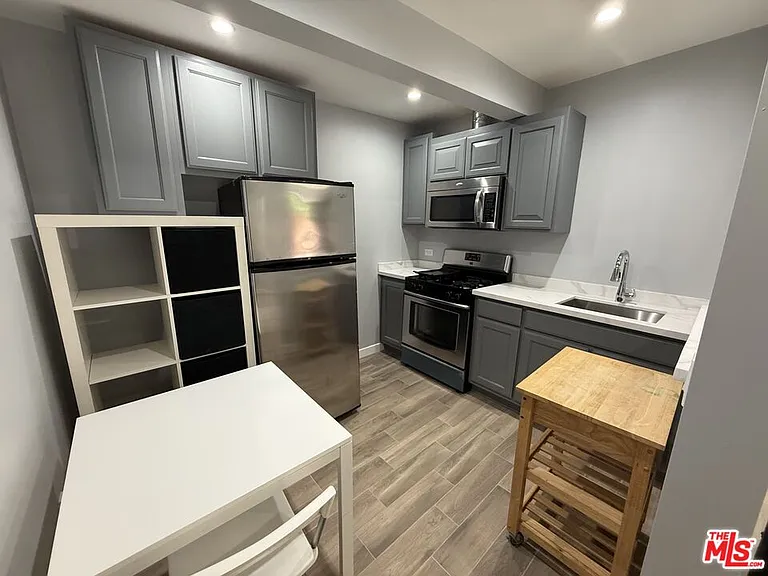 4084 Creed Ave #1/2 — Photo 6