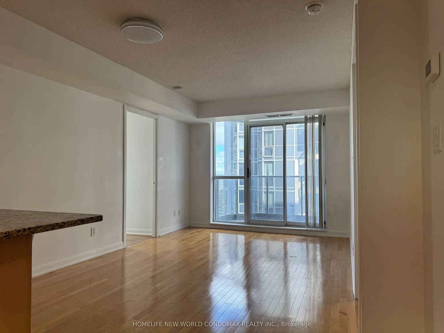 2 bed, $2,600 — Photo 4