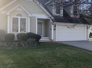 119 Hampton Mdws, Hampton, NH 03842