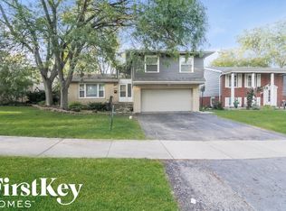 1332 Jamie Ln, Homewood, IL 60430