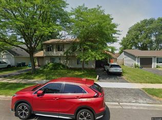 1086 Pheasant Run Ln, Aurora, IL 60504