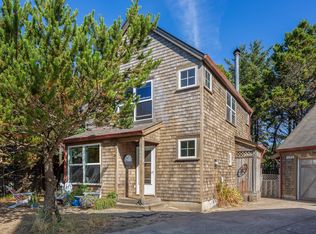 5845 Barefoot Ln, Pacific City, OR