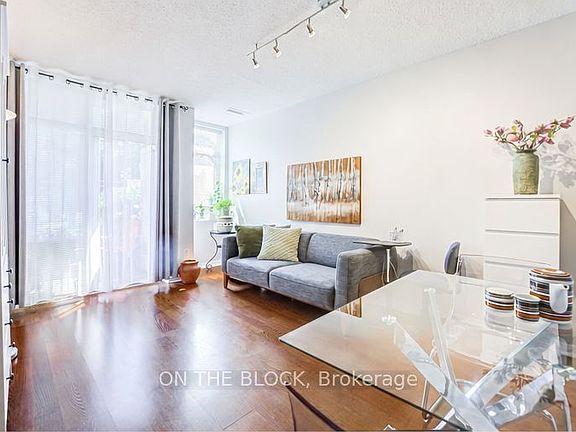 4th image of 2495 Dundas St W #107