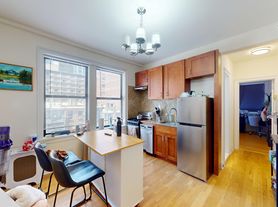 245 W 51st St