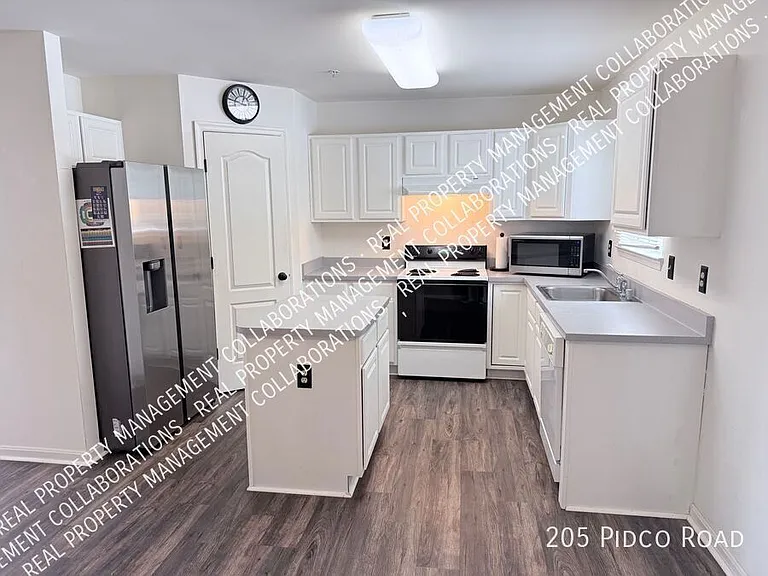 205 Pidco Rd — Photo 5