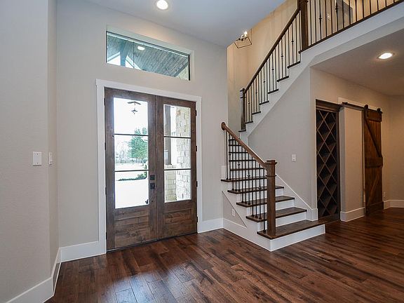 3rd image of 5403 Waterbeck St
