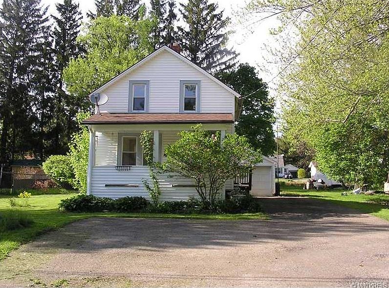 1st image of 2604 Meadow Ln