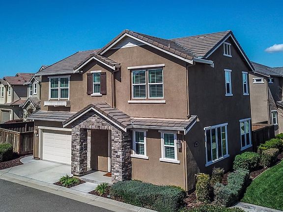 2nd image of 5705 Antique Rose Way