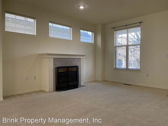2nd image of 22645 NE 4th Pl