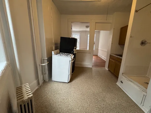 430 East 9th Street image 5 of 8