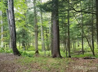 13508 Anderson St, Sidnaw, MI 49961