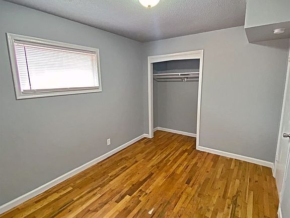 5th image of 4813-4823 Boyd St #48215