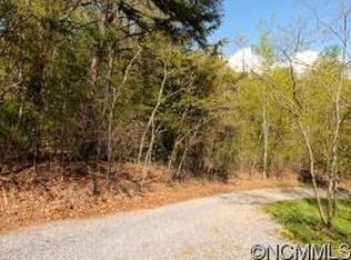 6 Megan Dr, Clyde, NC 28721