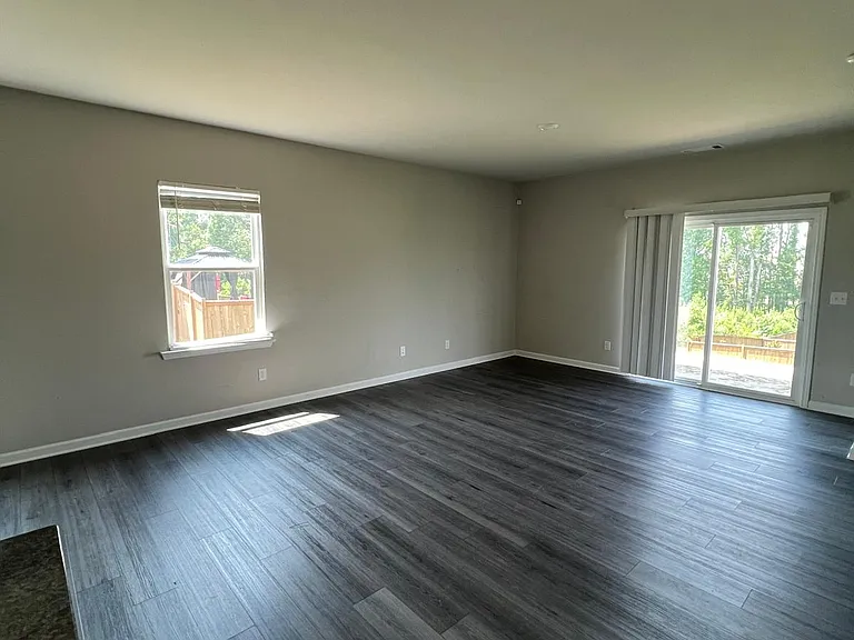 368 Amsterdam Way — Photo 2