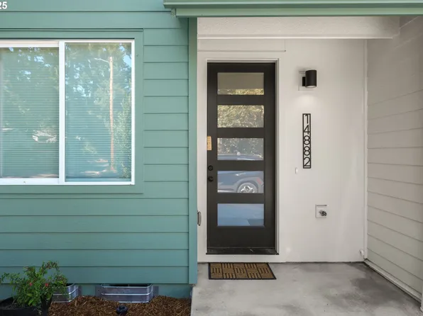 14882 NE Couch St #14, Portland, OR 97230