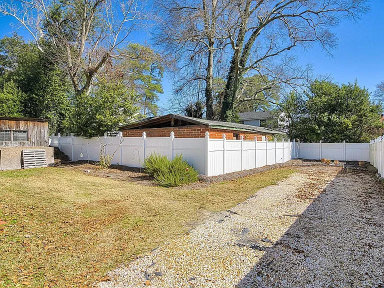 1004 Murphy St — Photo 20