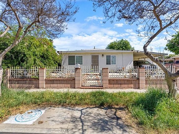 2nd image of 560 La Seda Rd