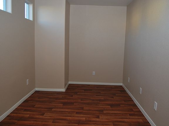 5th image of 5300 Emelita St