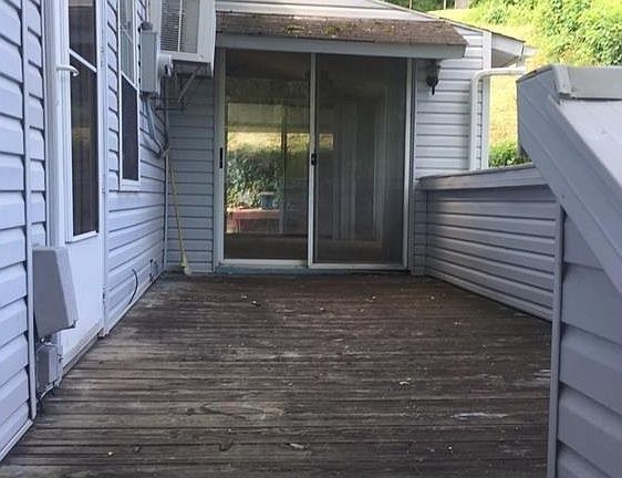 4th image of 1510 Chandler Dr