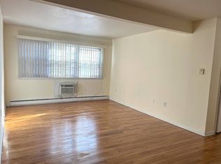 1044 Campbell Ave #4A, West Haven, CT 06516