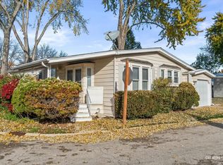 1122 Candida Rd, Elgin, IL 60123