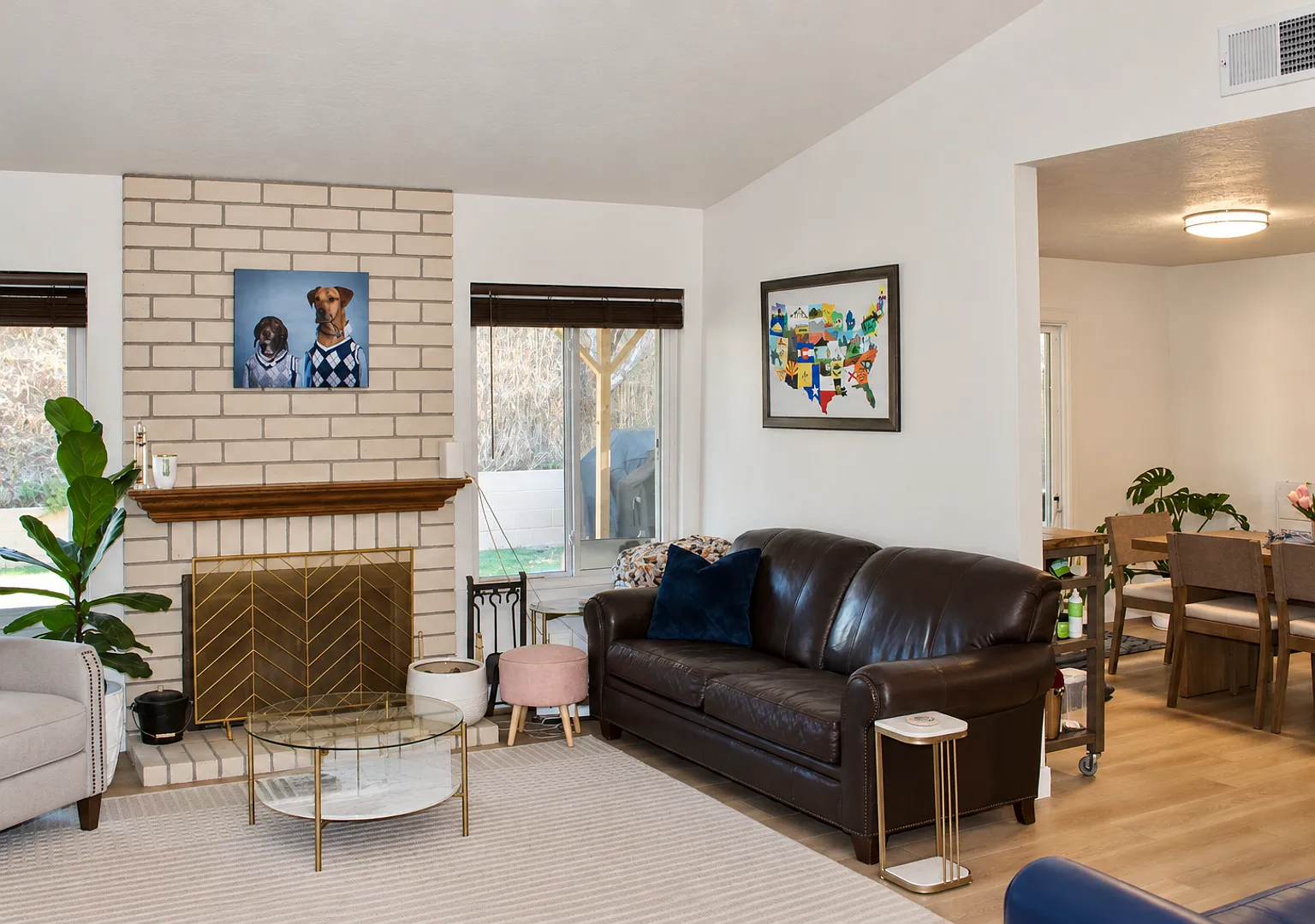 Beautiful 3 Bedroom Home in Santee with Large Backyard — Photo 1