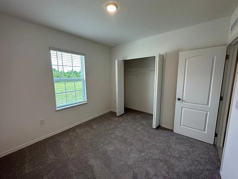 2290 Tropicana Dr — Photo 16