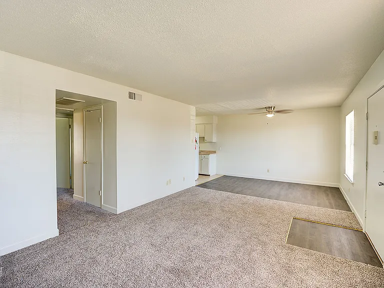 VIEUX CARRE APARTMENTS — Photo 11