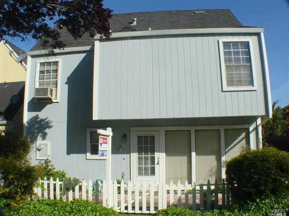 8266 Windmill Farms Dr, Cotati, CA 94931