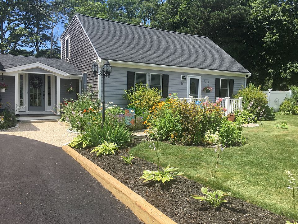 2nd image of 28 Sophie Ln