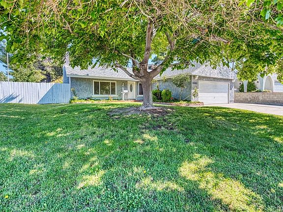 2nd image of 29098 Lillyglen Dr