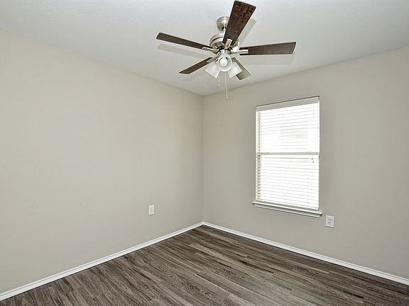 3rd image of 9025 China Rose Dr