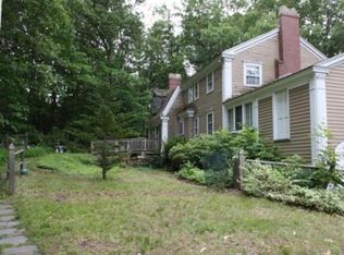 99 High St, Dunstable, MA 01827