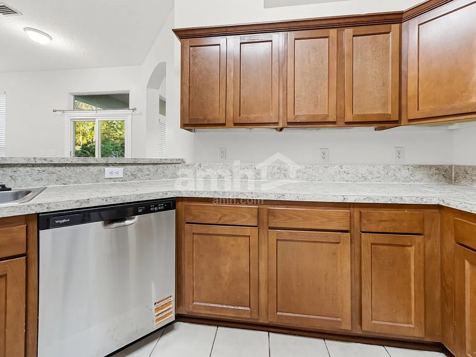 5 bed, 3.0 bath, 2602 sqft, $3,140 — Photo 3