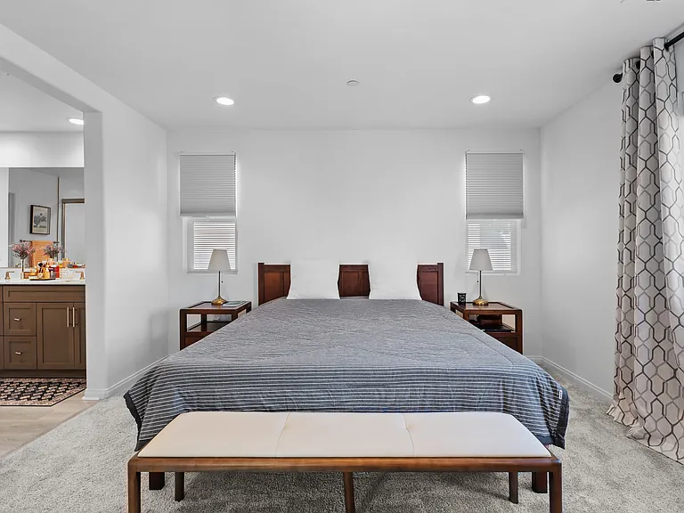 23912 Phoebe Dr — Photo 30