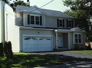 240 High St, Fairfield, CT 06430