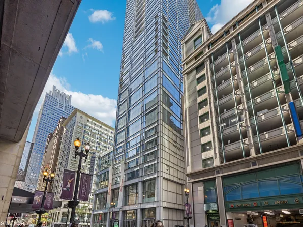 8 E Randolph St Unit 2407, Chicago, IL 60601