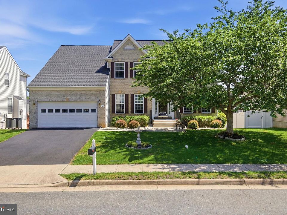 1st image of 14 Saint Richards Ct