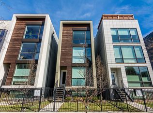 2121 N Mozart St #3, Chicago, IL 60647