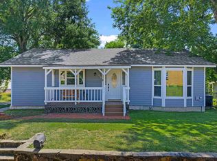 109 S High St, Henderson, TX 75654