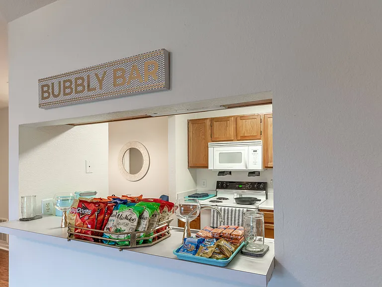 Bexley Village Apartments — Photo 10