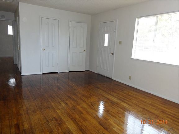 4th image of 5938 Griffith Ave APT A