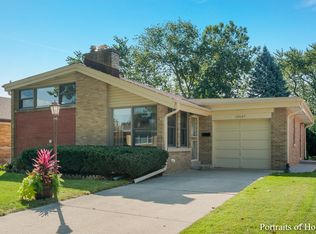 10547 Essex St, Westchester, IL