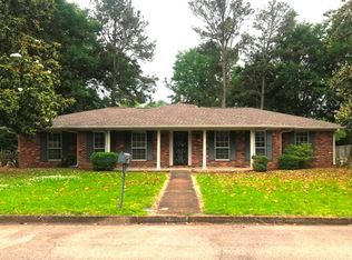 1011 Monroe St, Tupelo, MS 38801
