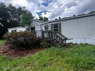 2nd image of 16541 VILLAGE GREEN Drive N