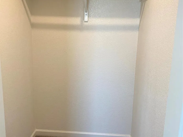 311 Madison Way — Photo 14