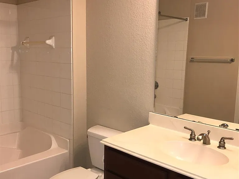 7575 Kirby Dr #2403 — Photo 15