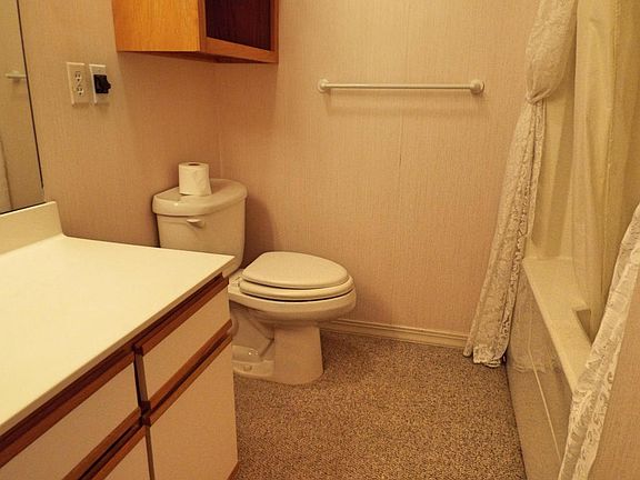 5th image of 249 Port Dr Unit 2